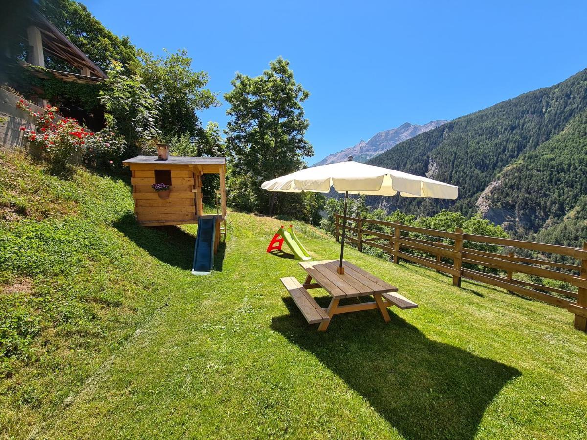 La Maison. Il Nido Dell'Aquila Бардонечия Екстериор снимка