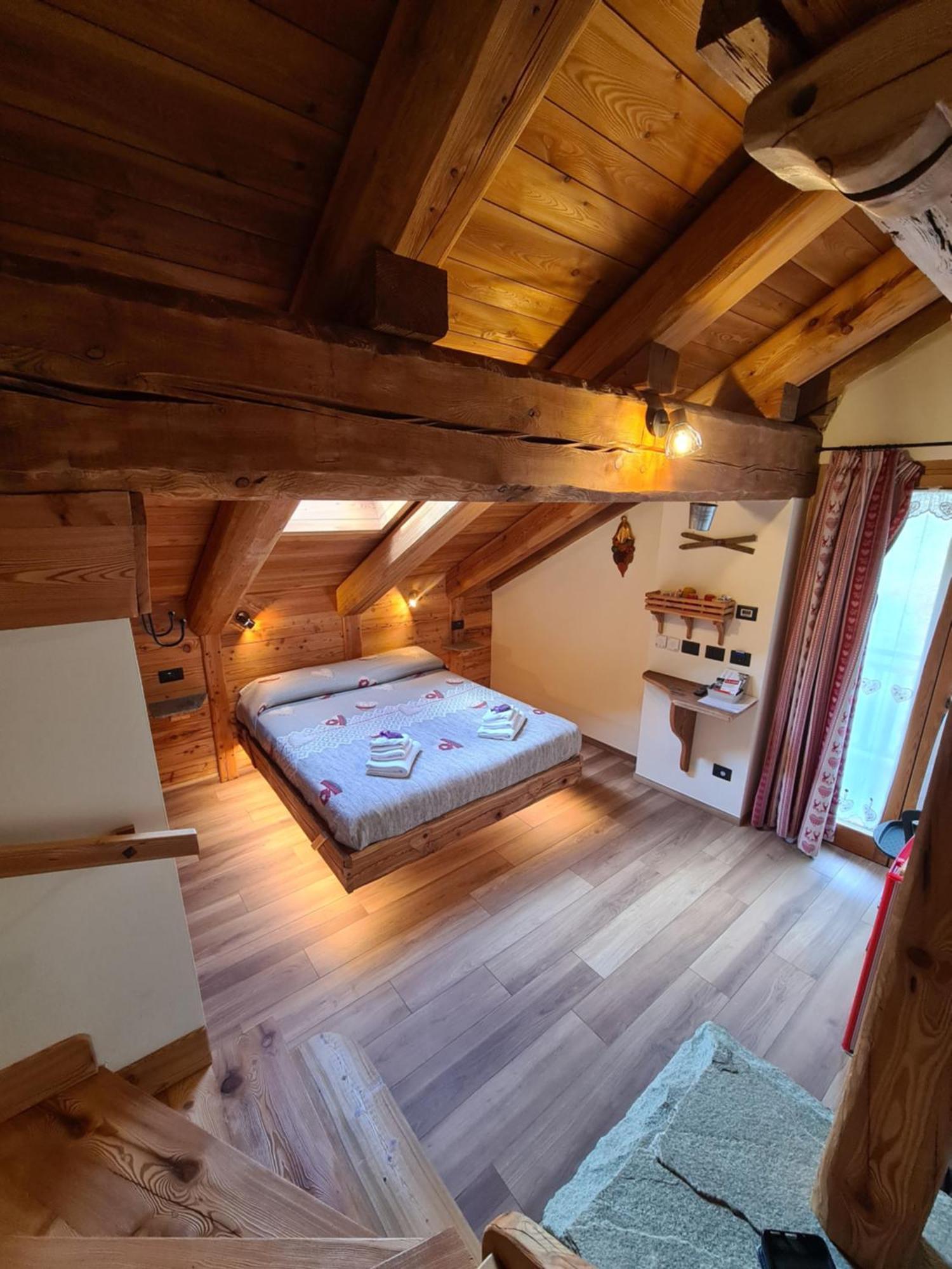 La Maison. Il Nido Dell'Aquila Бардонечия Екстериор снимка